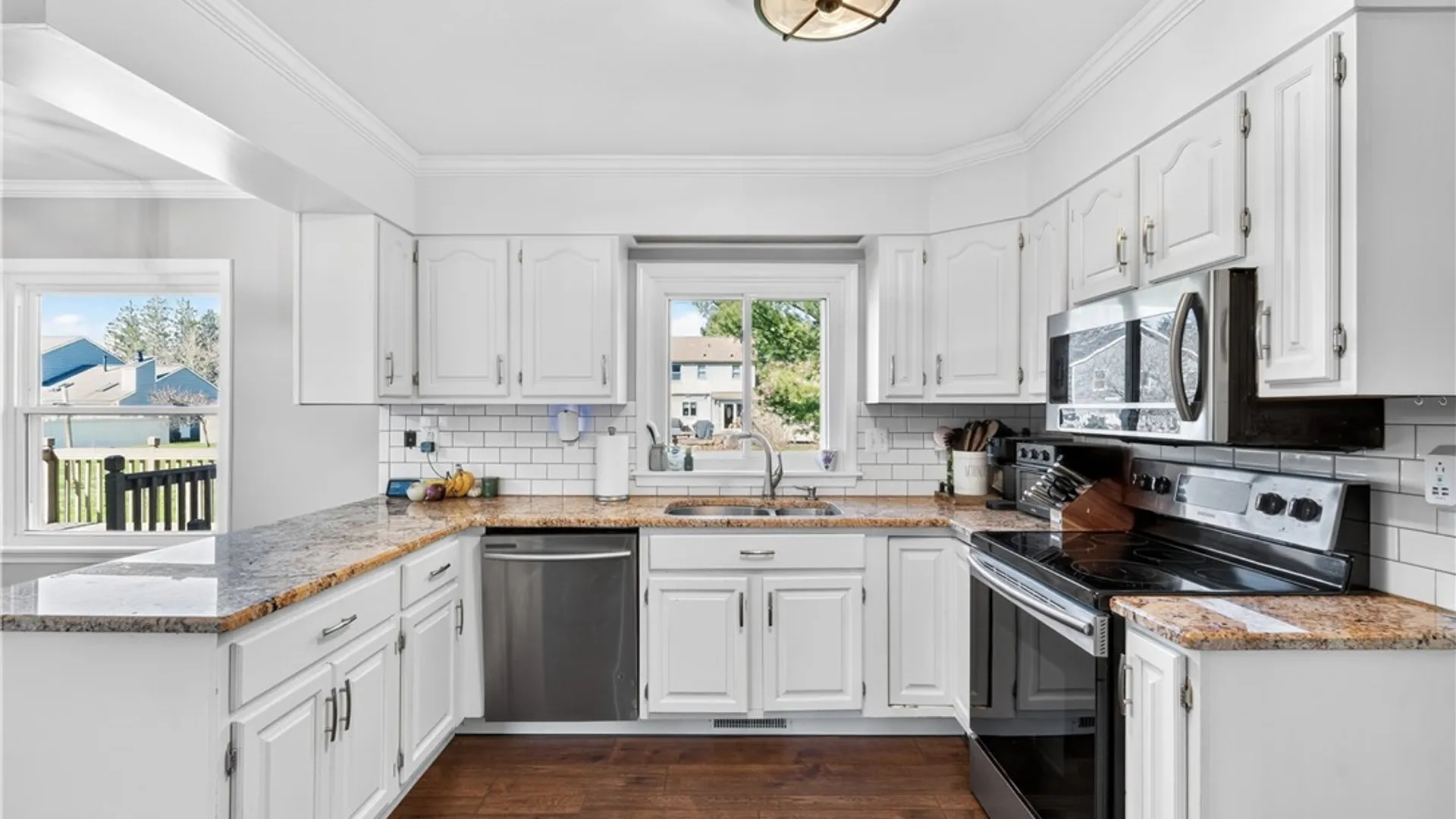 Property at 8611 Fieldway Lane, Cicero, NY 13039 21