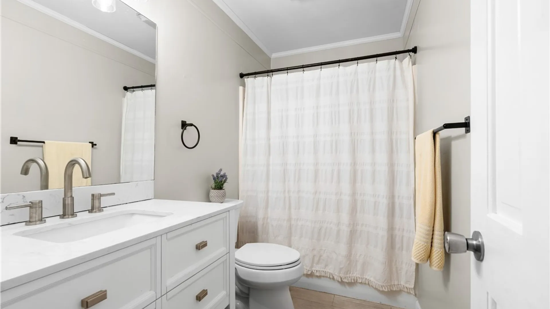 Property at 8611 Fieldway Lane, Cicero, NY 13039 33