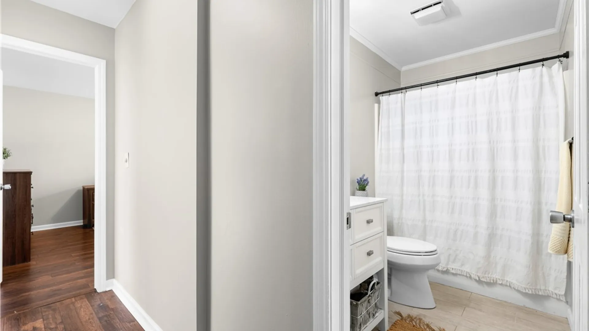 Property at 8611 Fieldway Lane, Cicero, NY 13039 34