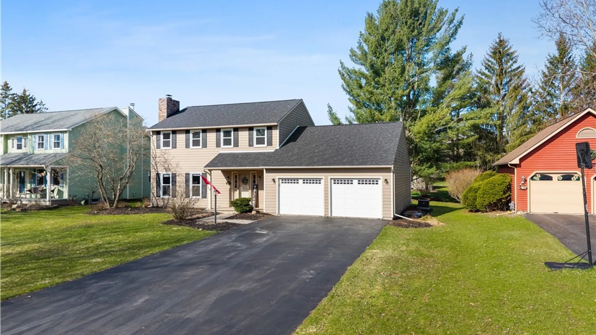 Property at 8611 Fieldway Lane, Cicero, NY 13039 4