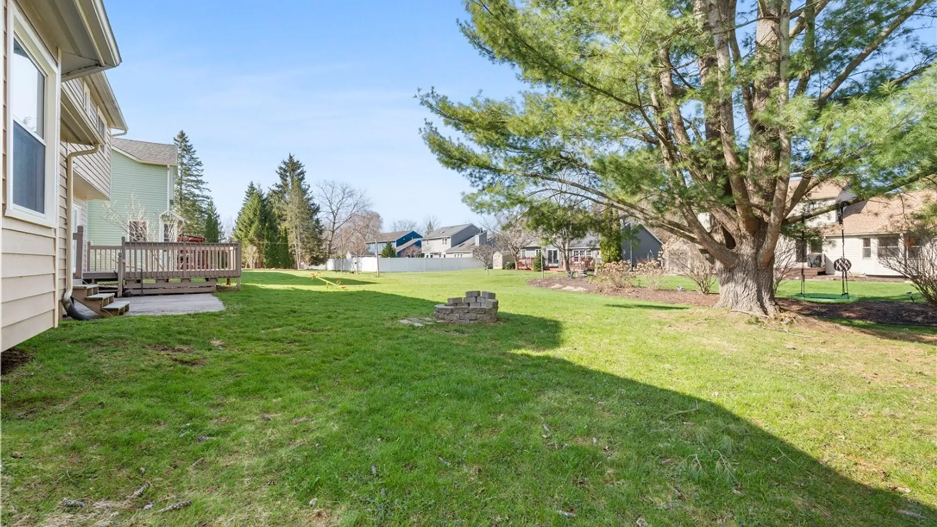 Property at 8611 Fieldway Lane, Cicero, NY 13039 40