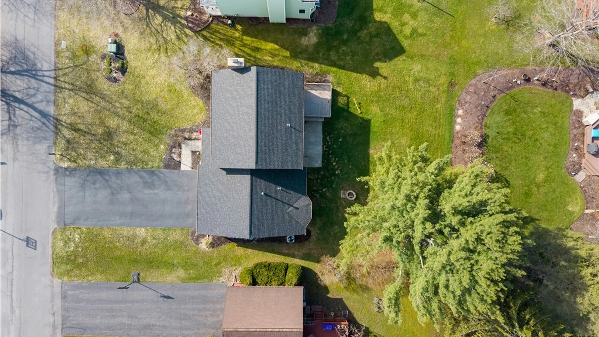 Property at 8611 Fieldway Lane, Cicero, NY 13039 44