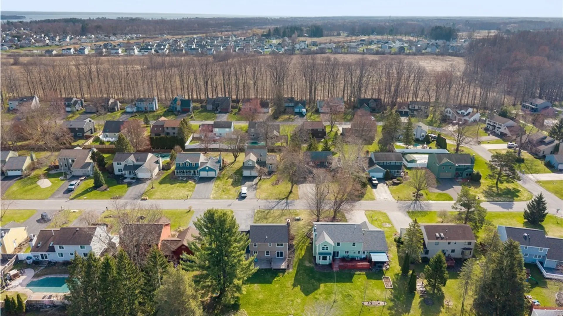 Property at 8611 Fieldway Lane, Cicero, NY 13039 46