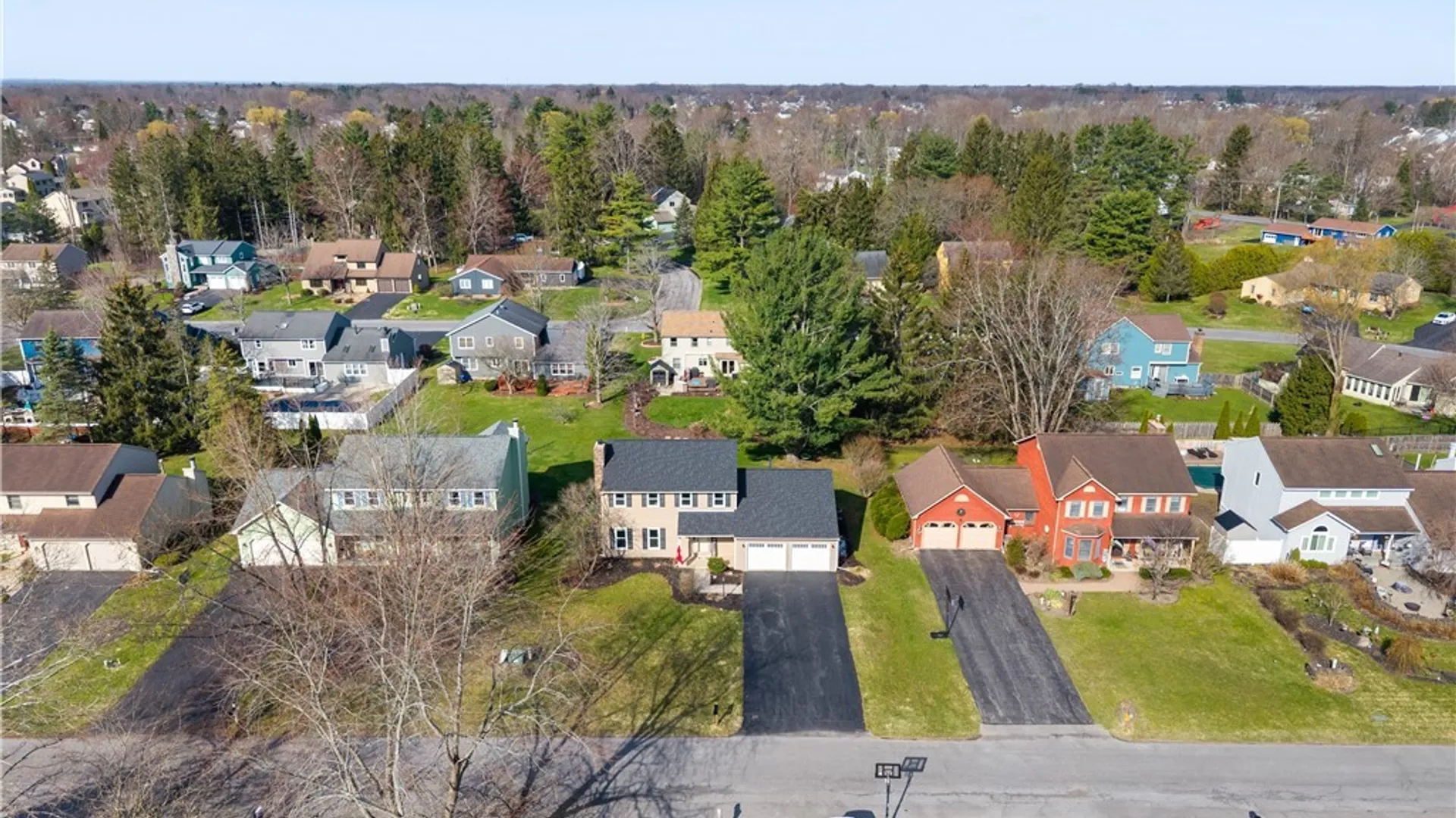 Property at 8611 Fieldway Lane, Cicero, NY 13039 47