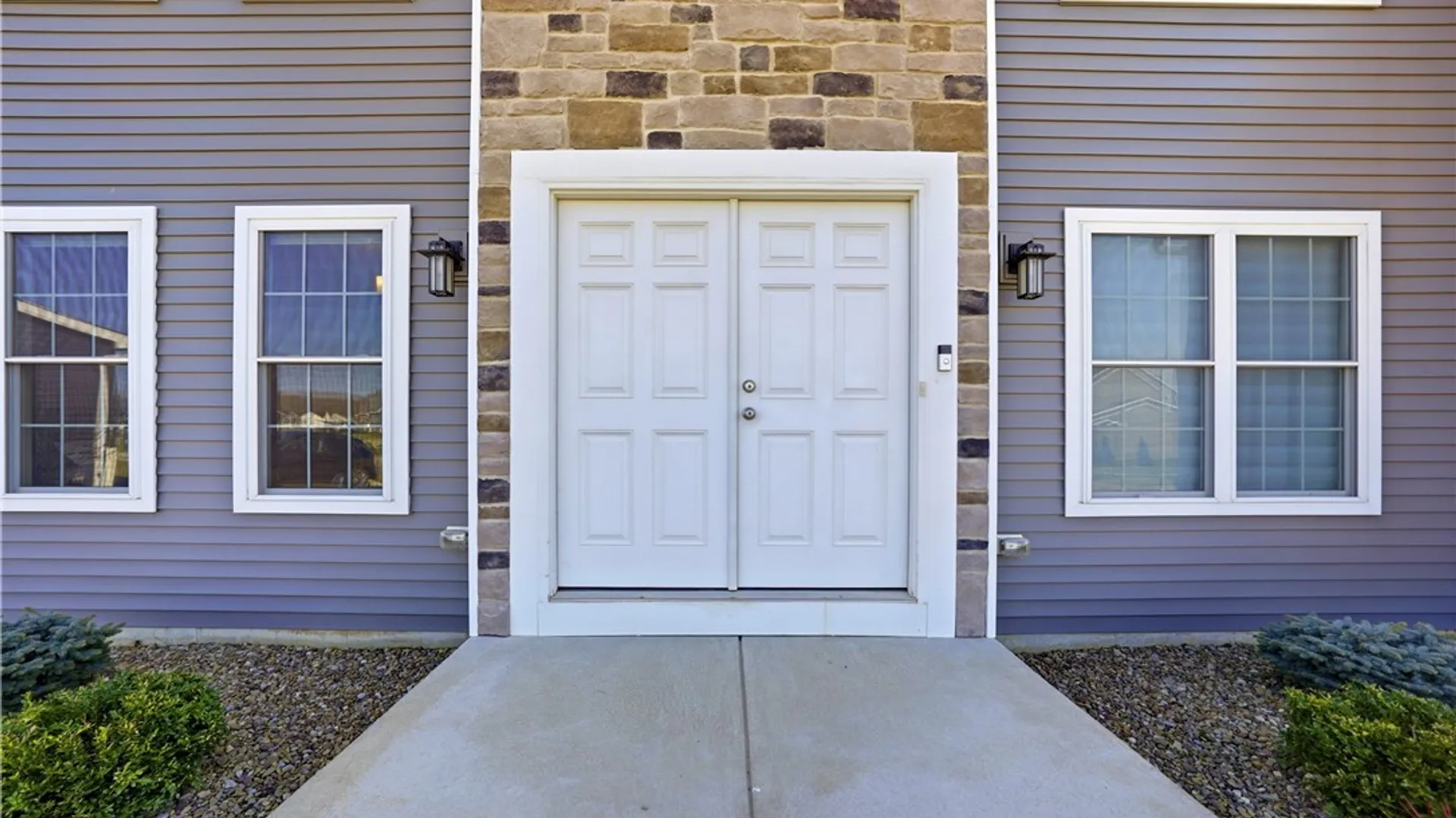 Property at 3353 Cedar Valley, Hamburg, NY 14075 4