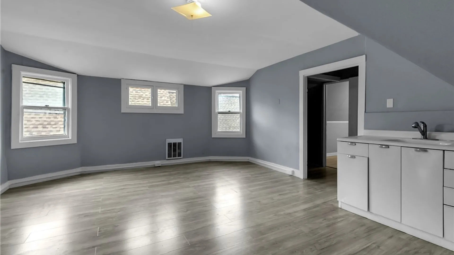 Property at 500 Massachusetts Avenue, Buffalo, NY 14213 23