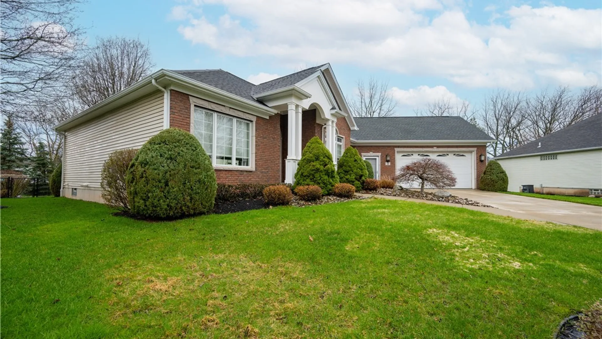 Property at 71 Rubino Court, Amherst, NY 14221 3
