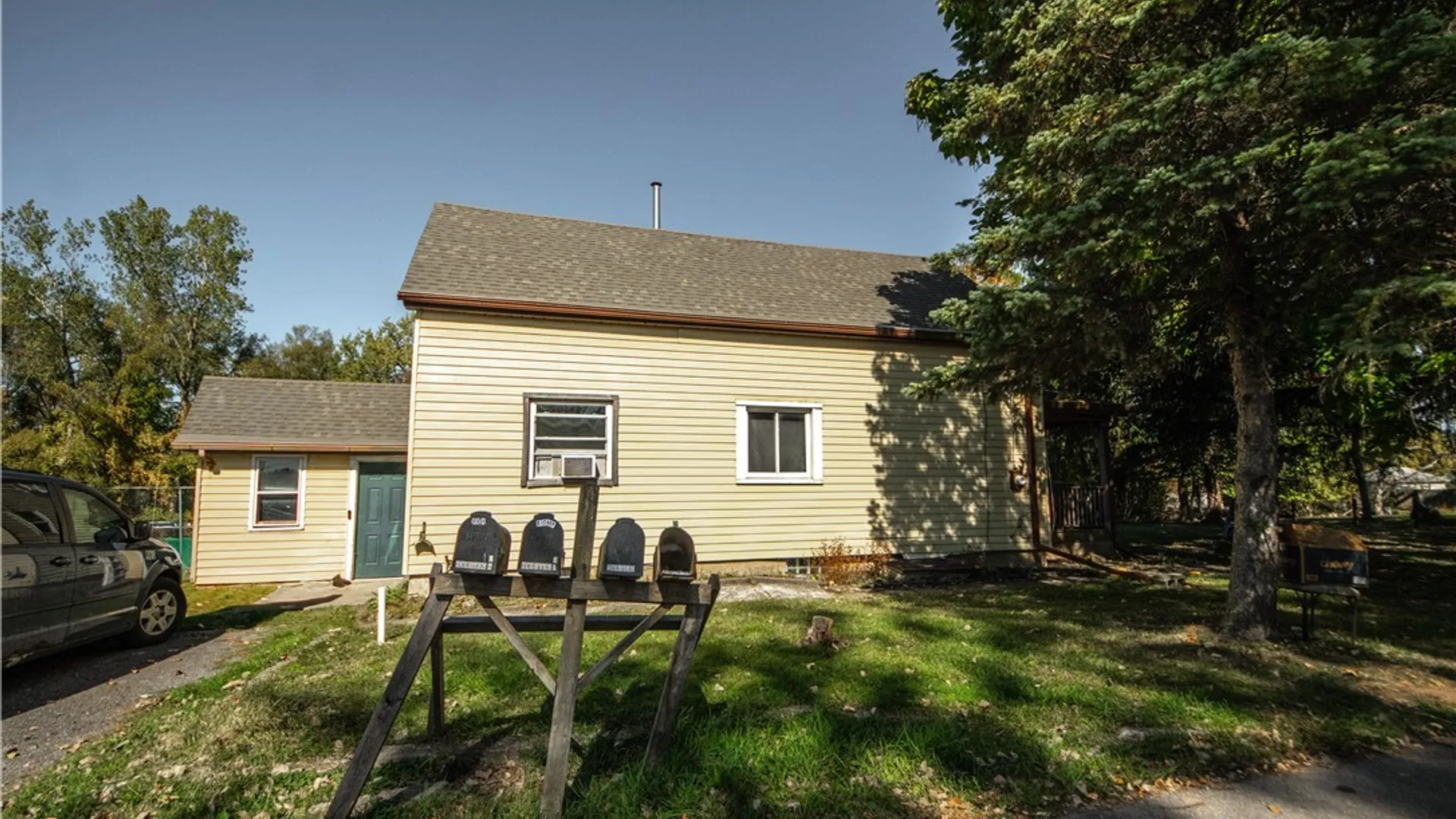 Property at 4 Wendel Street, Lancaster, NY 14043 4