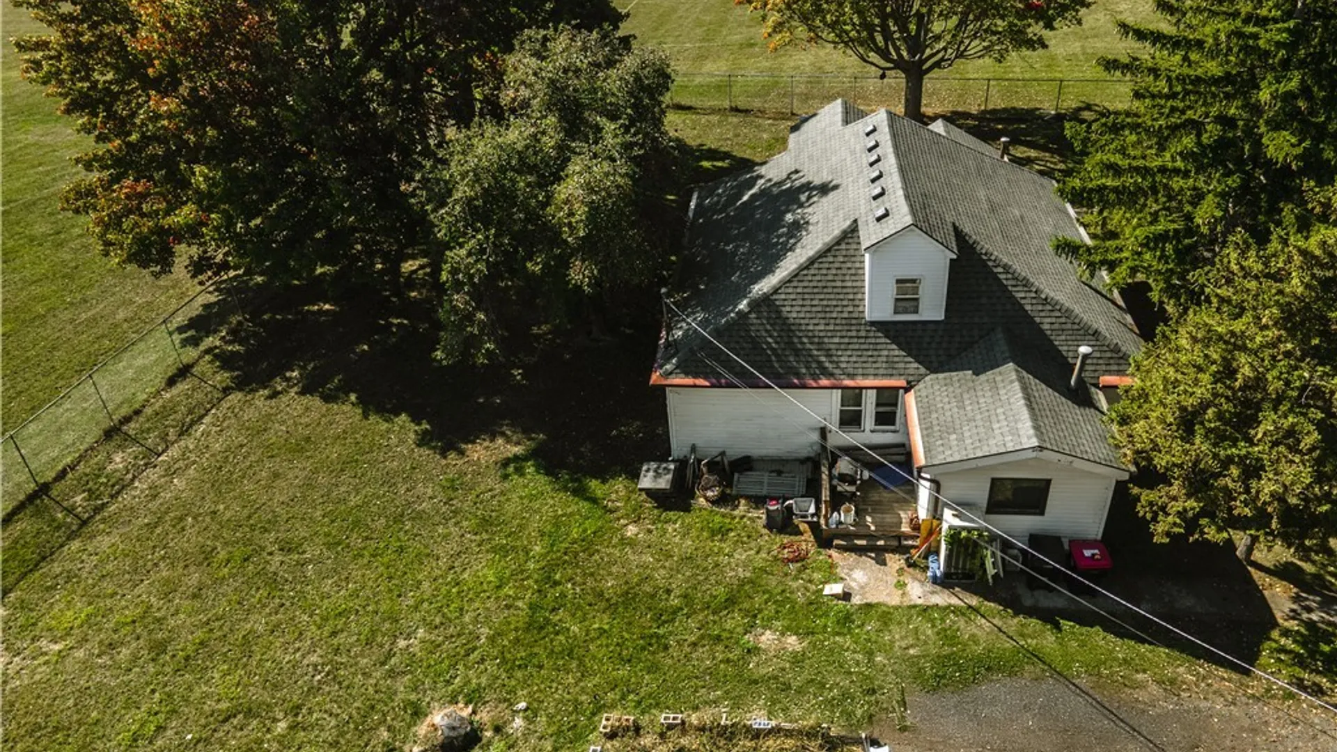 Property at 7 Cloyes Avenue, Lancaster, NY 14043 18