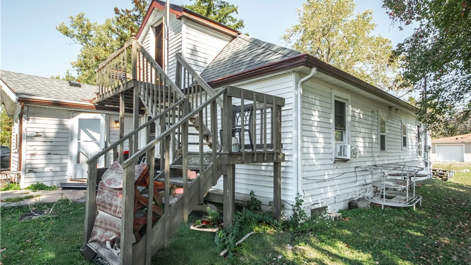 Property at 7 Cloyes Avenue, Lancaster, NY 14043 5