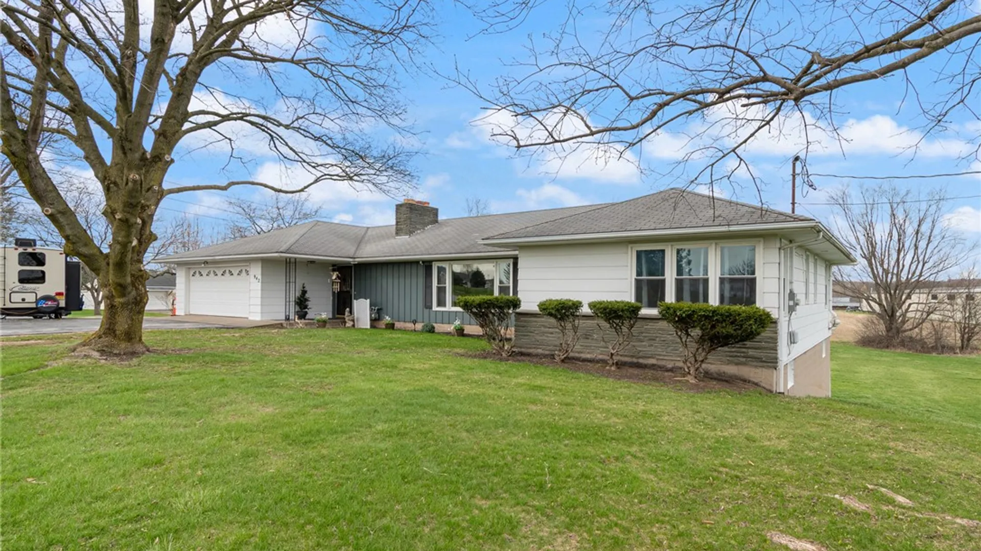 Property at 942 Sohn Alloway Road, Lyons, NY 14489 2