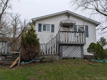 Property at 185 Canada Street, Holland, NY 14080