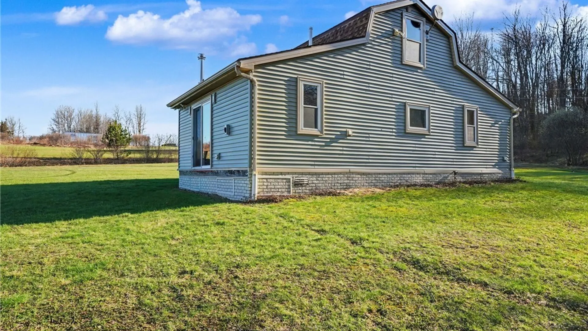 Property at 4334 Town Line Road, Yorkshire, NY 14042 9