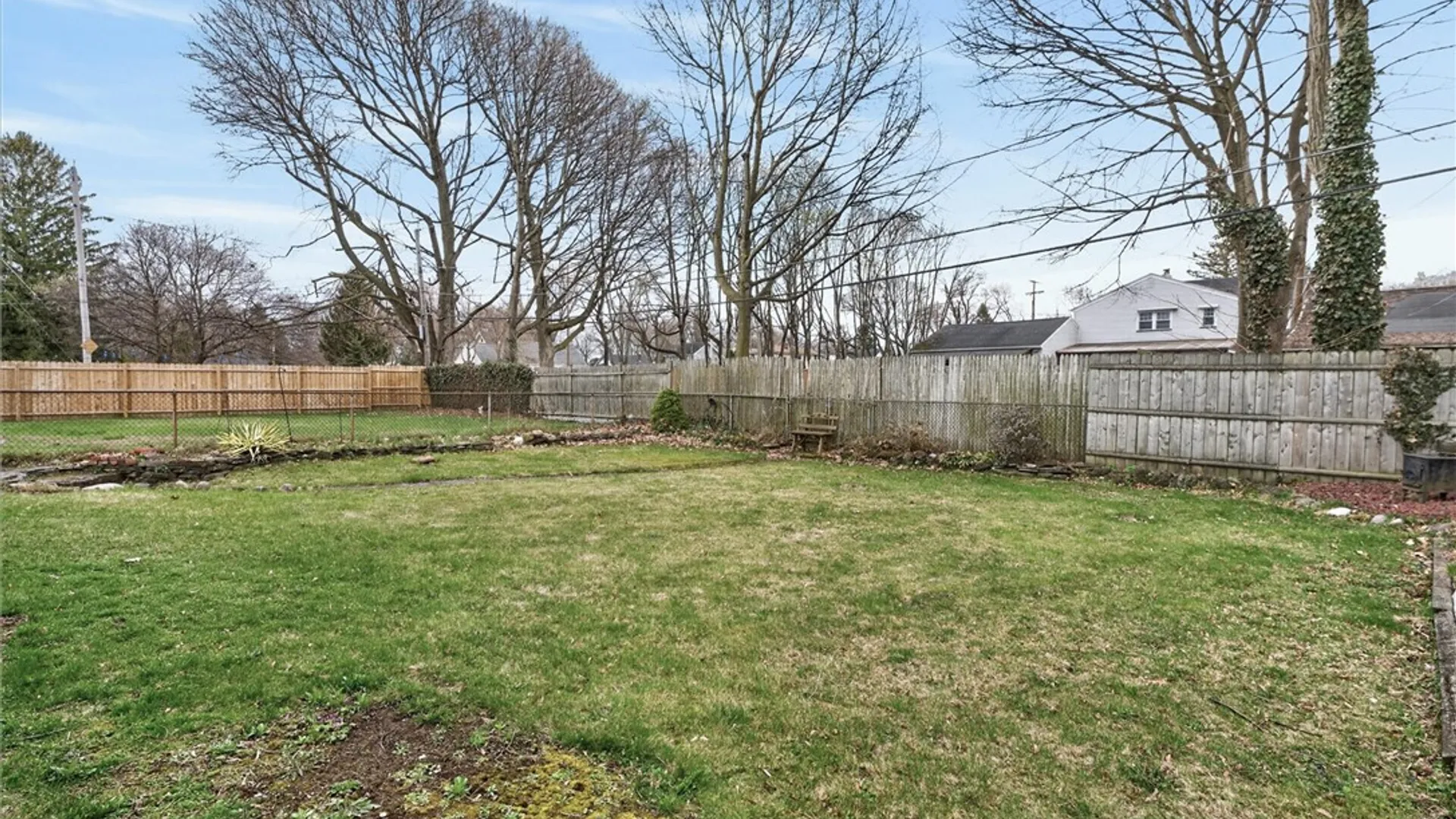 Property at 287 Lake Breeze Park, Irondequoit, NY 14622 10