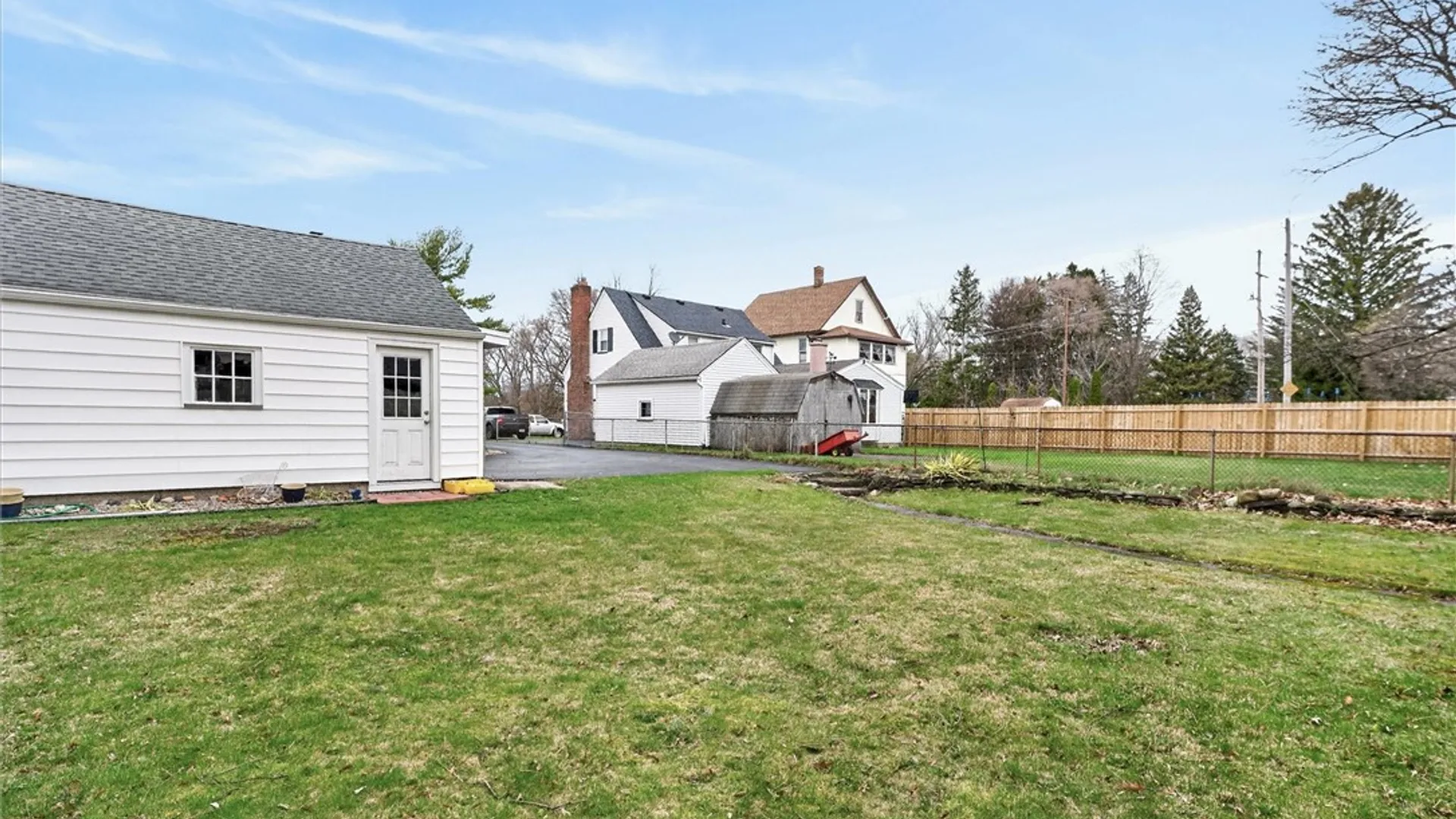 Property at 287 Lake Breeze Park, Irondequoit, NY 14622 11