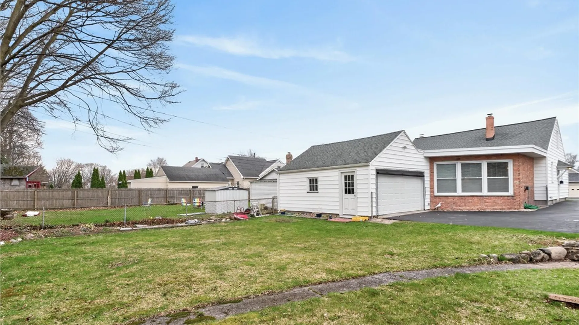 Property at 287 Lake Breeze Park, Irondequoit, NY 14622 12