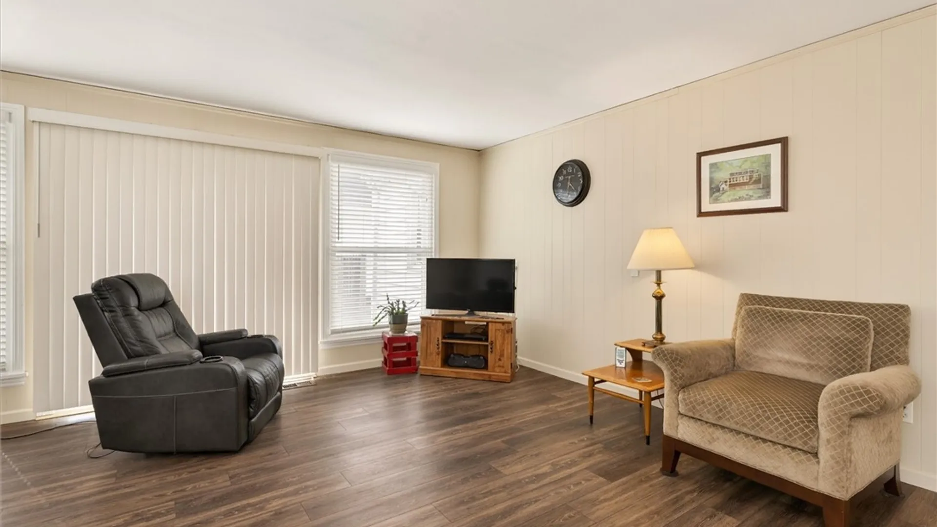 Property at 287 Lake Breeze Park, Irondequoit, NY 14622 17