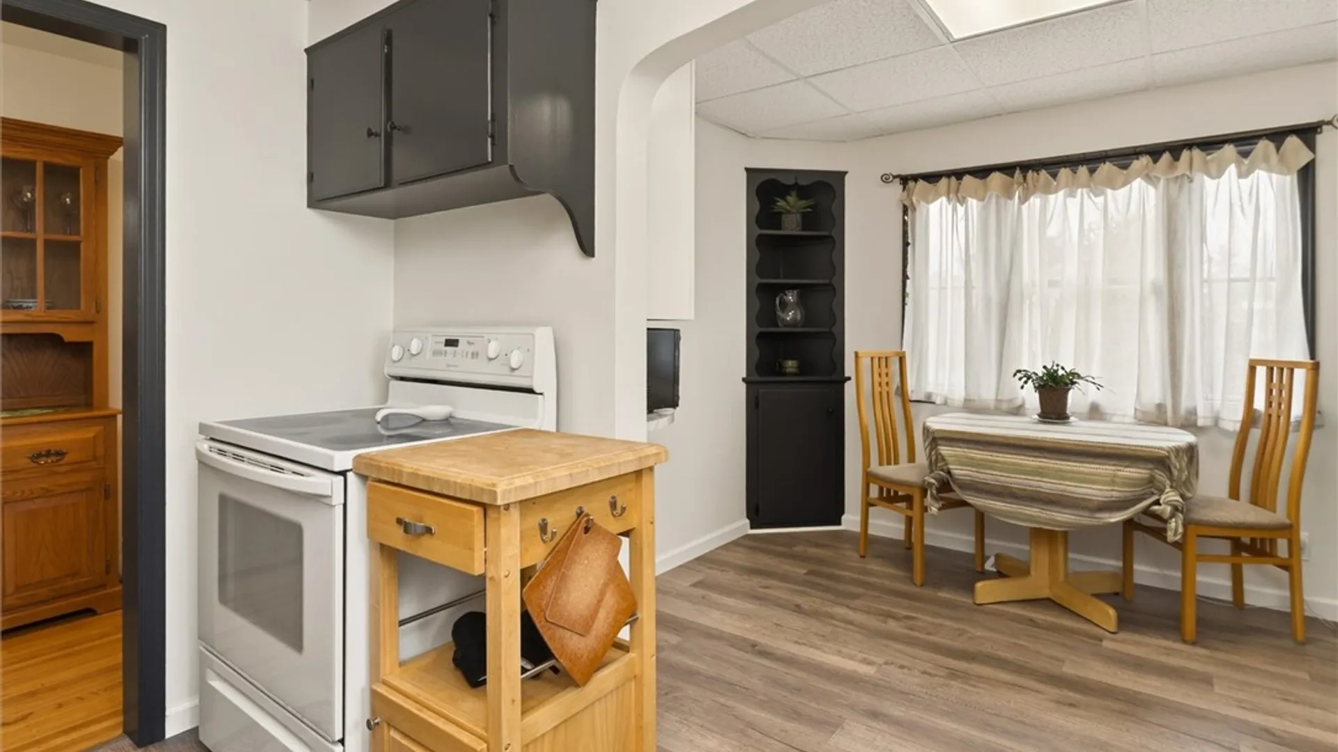 Property at 287 Lake Breeze Park, Irondequoit, NY 14622 22