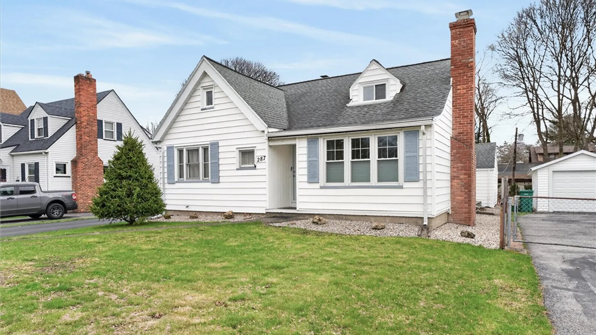 Property at 287 Lake Breeze Park, Irondequoit, NY 14622 3