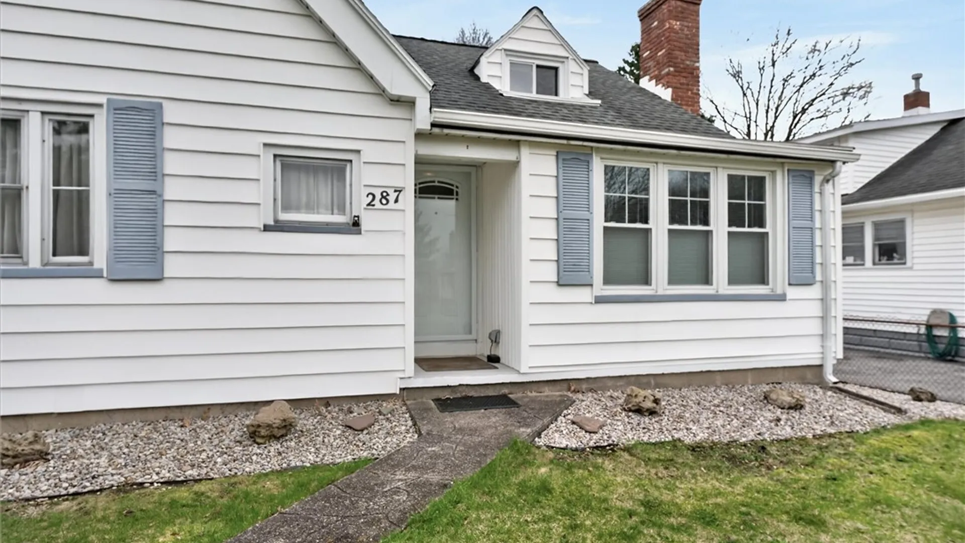 Property at 287 Lake Breeze Park, Irondequoit, NY 14622 4