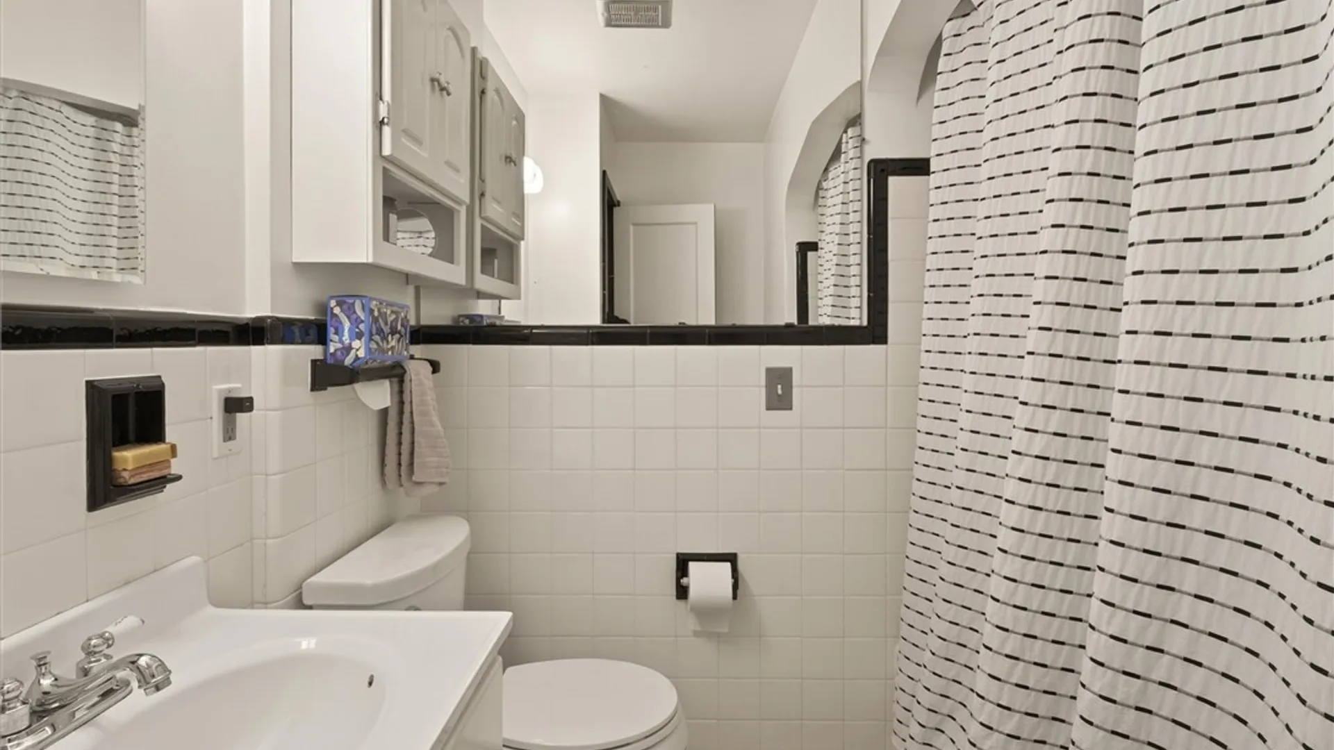 Property at 287 Lake Breeze Park, Irondequoit, NY 14622 43