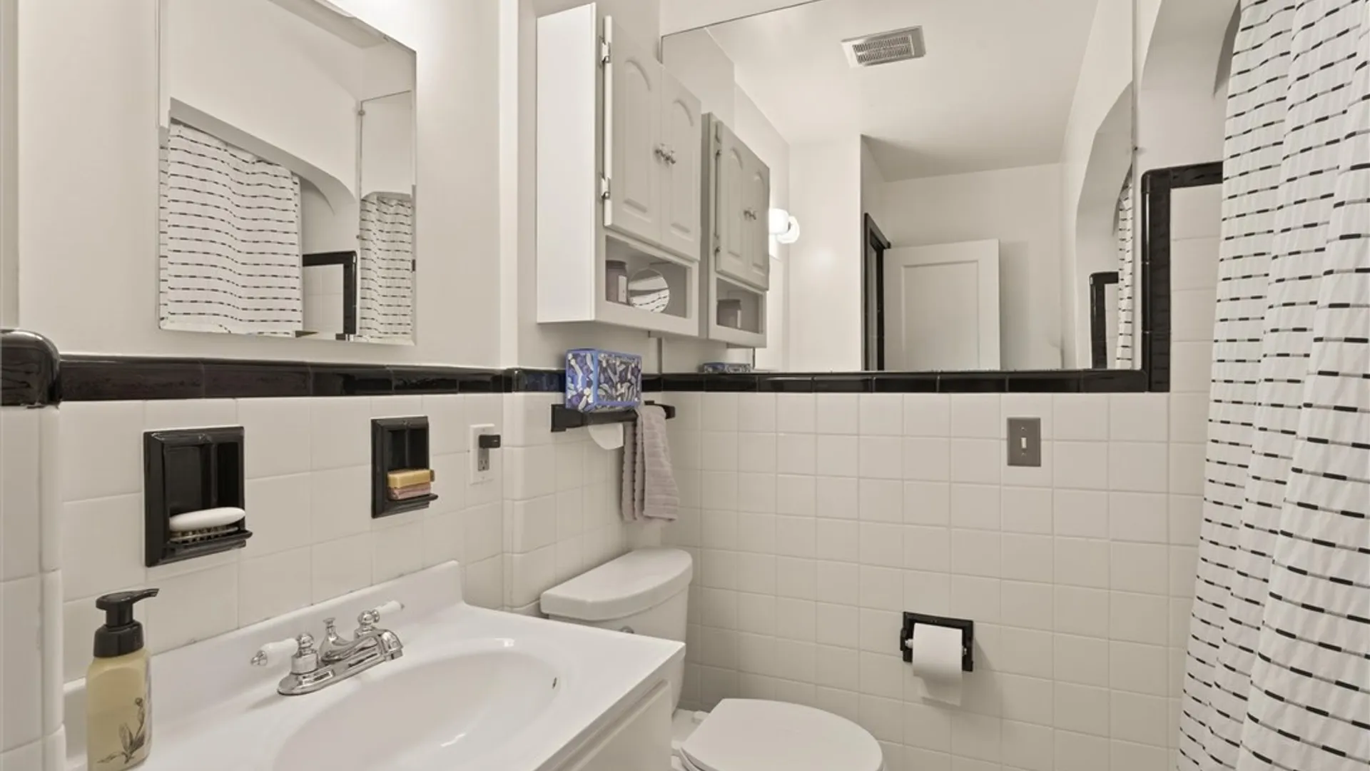 Property at 287 Lake Breeze Park, Irondequoit, NY 14622 44