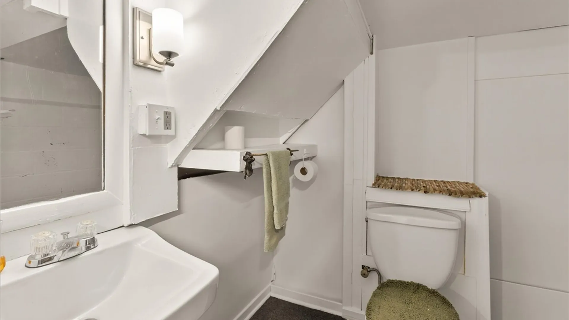 Property at 287 Lake Breeze Park, Irondequoit, NY 14622 46