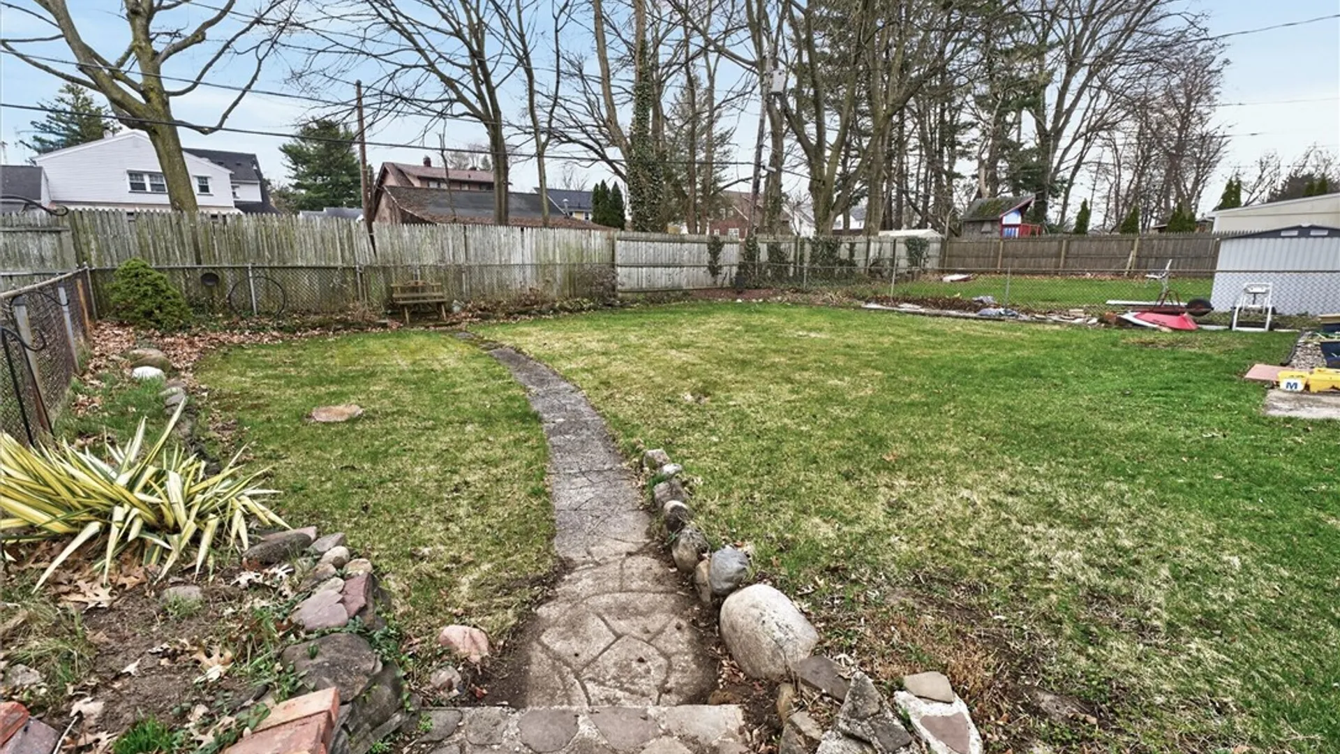 Property at 287 Lake Breeze Park, Irondequoit, NY 14622 9