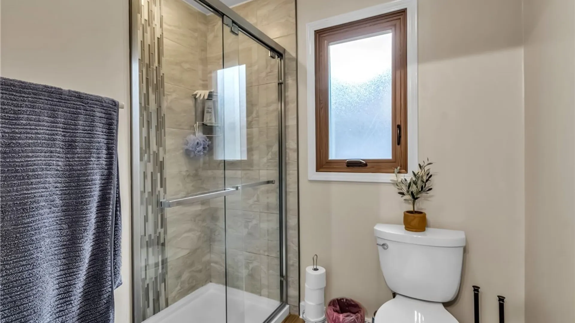 Property at 20 Rolling Meadow Lane, Amherst, NY 14051 22