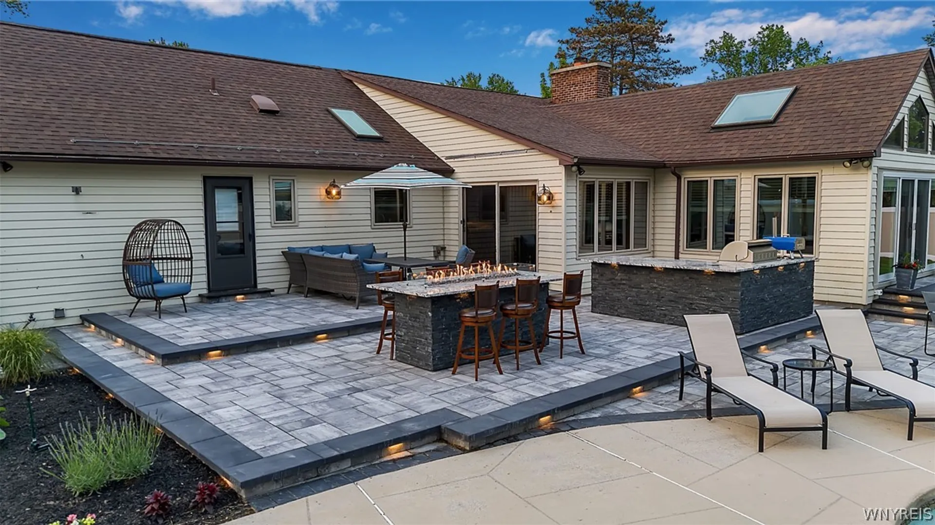 Property at 20 Rolling Meadow Lane, Amherst, NY 14051 29