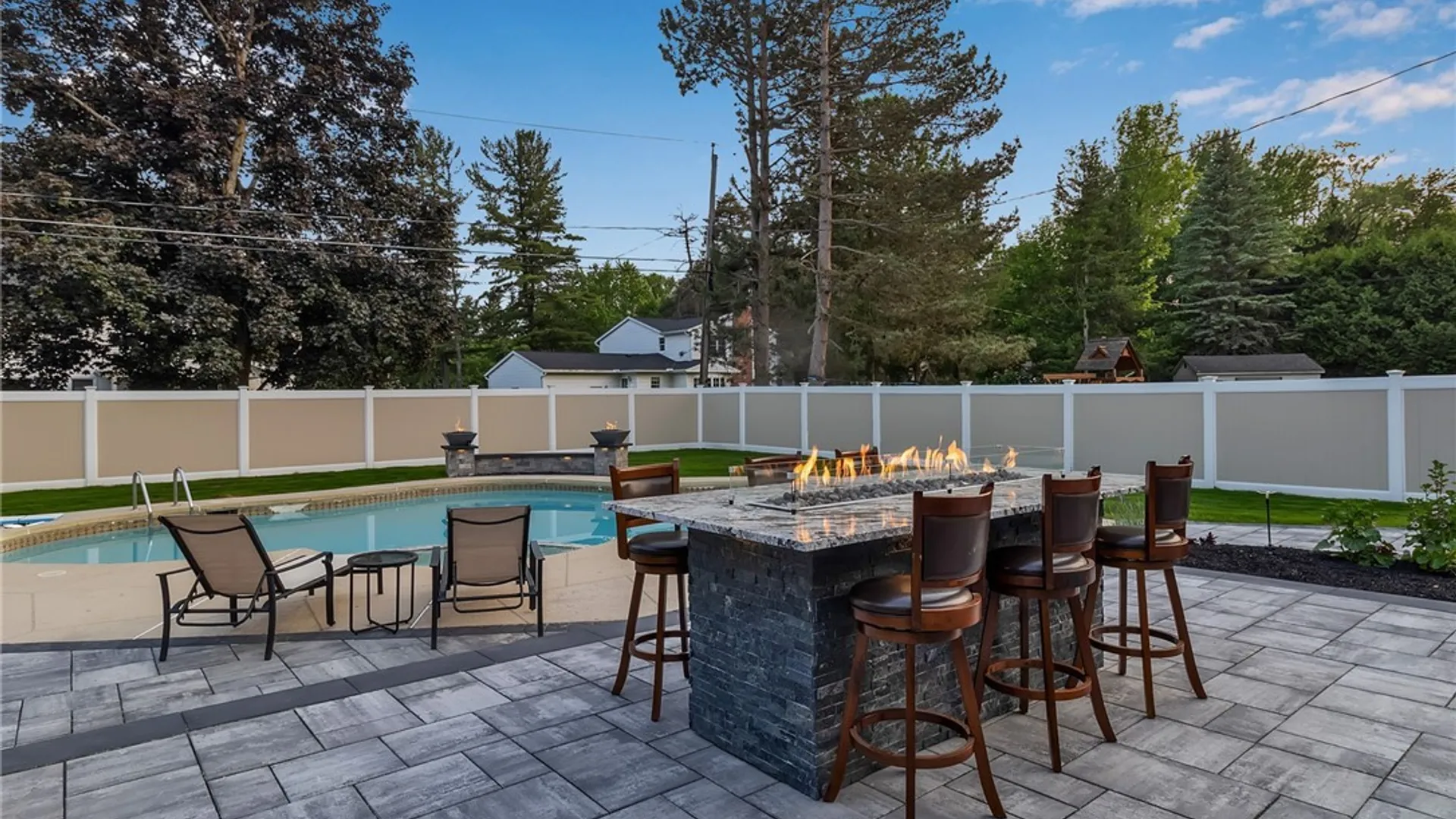 Property at 20 Rolling Meadow Lane, Amherst, NY 14051 31