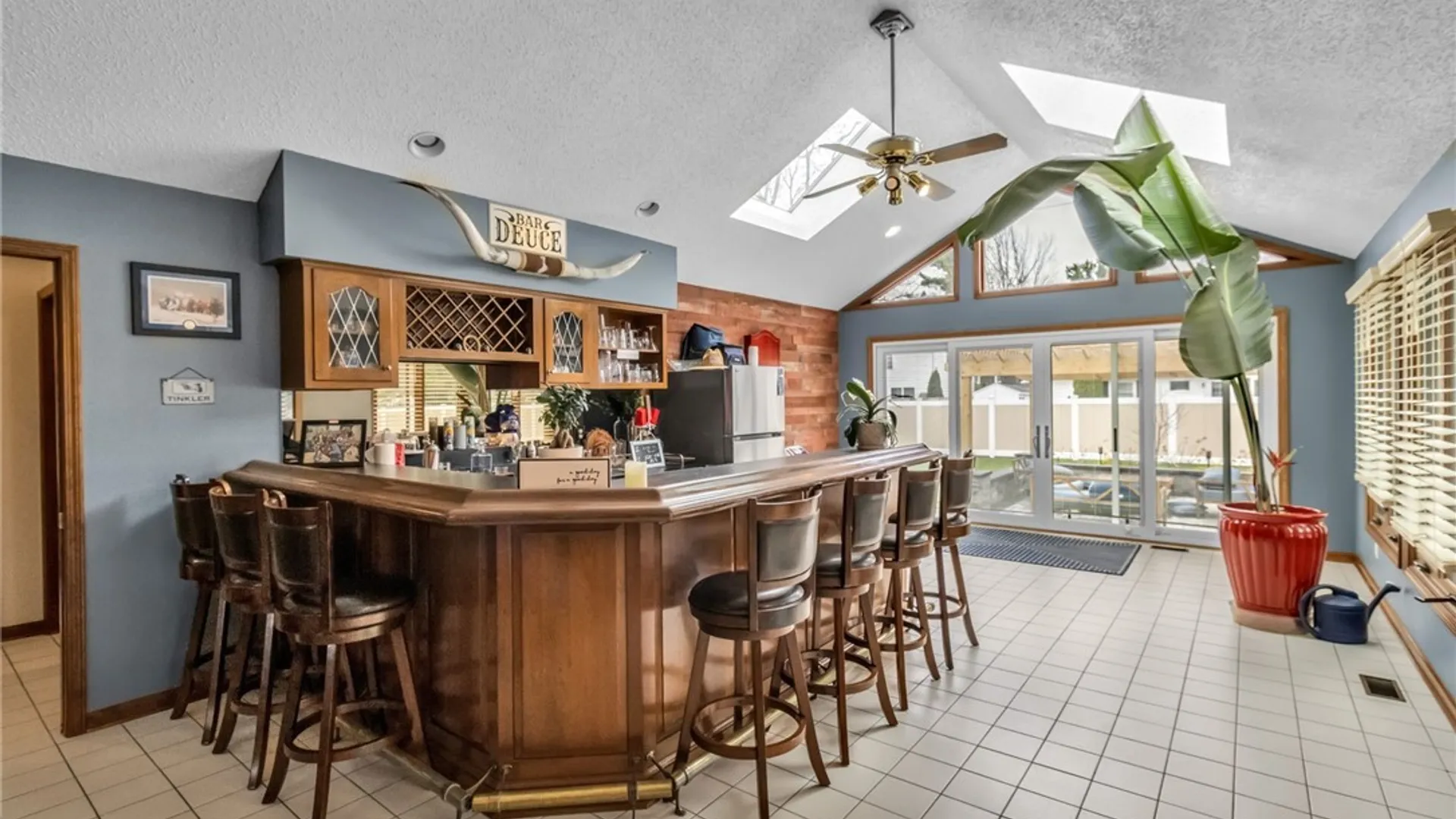 Property at 20 Rolling Meadow Lane, Amherst, NY 14051 7