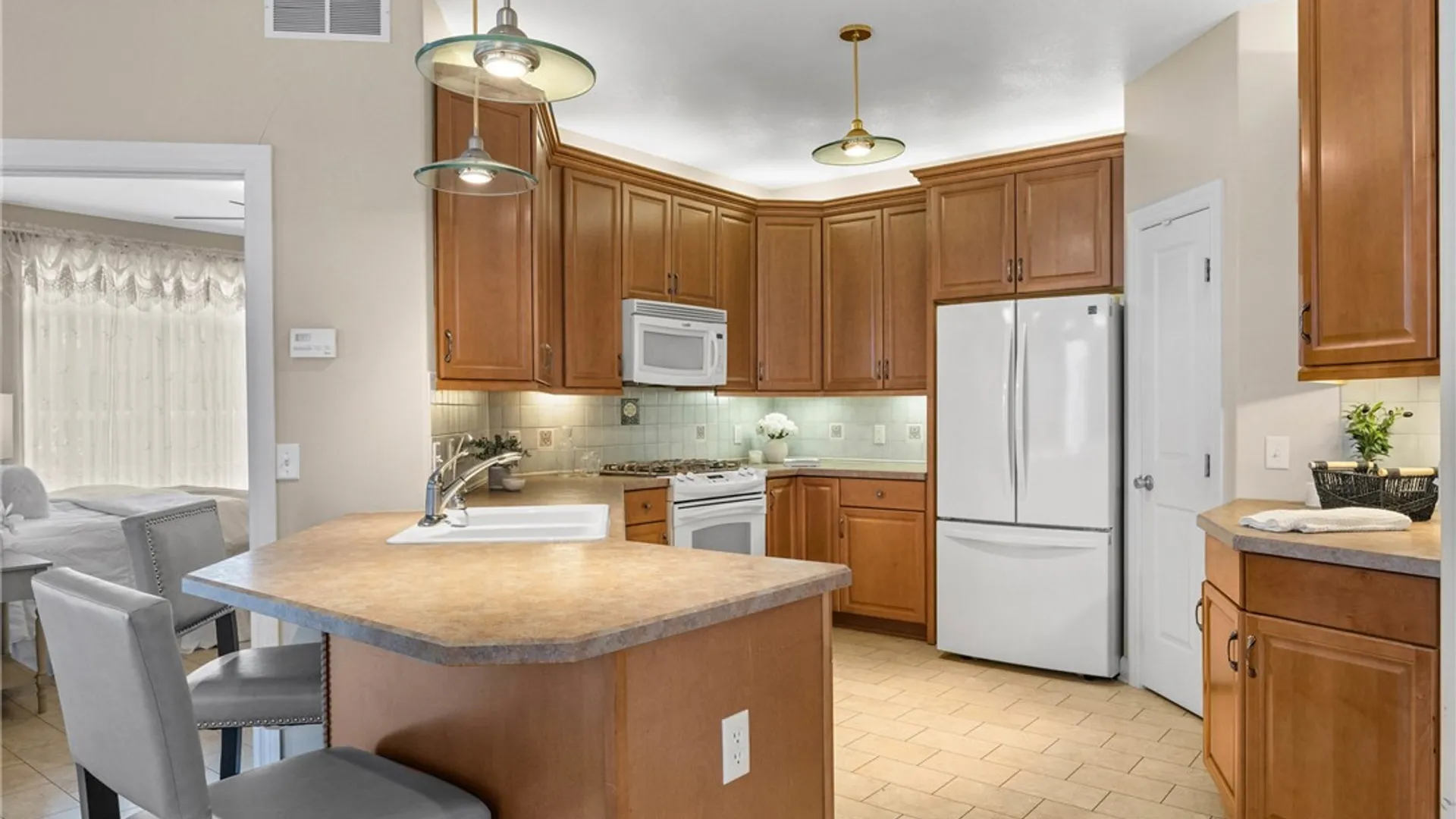Property at 84 Marc Mar, Gates, NY 14606 18