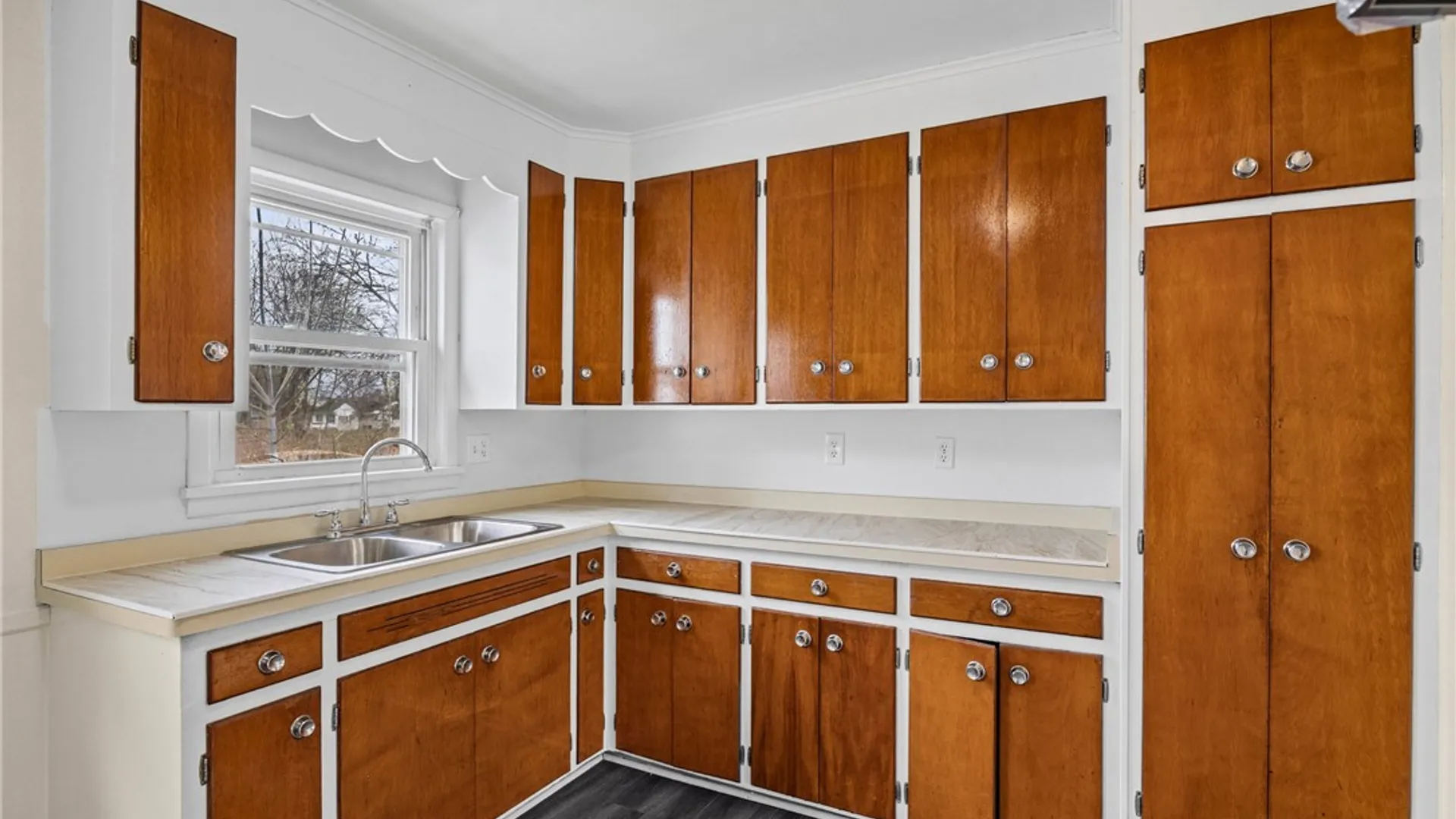 Property at 292 Knapp Avenue, Irondequoit, NY 14609 8