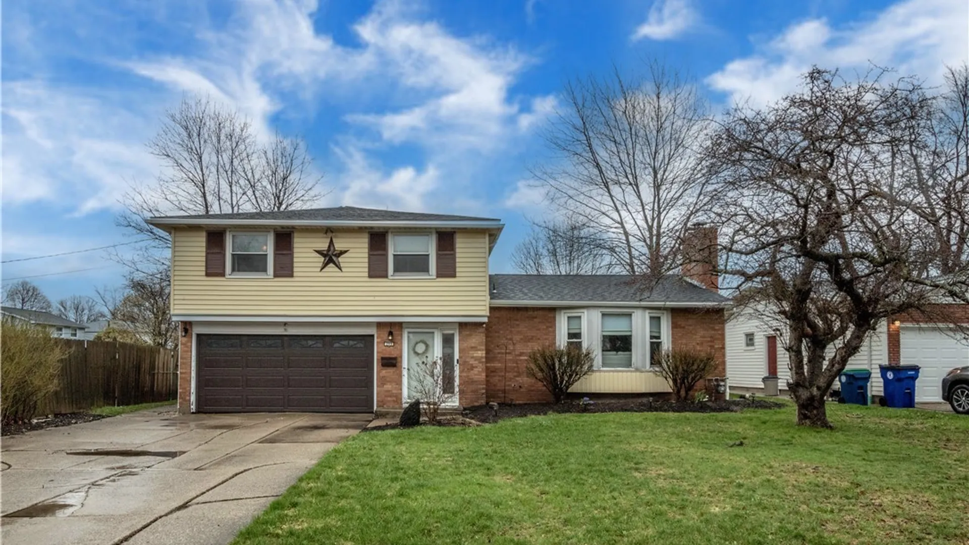 Property at 299 Clearfield Drive, Amherst, NY 14221 2