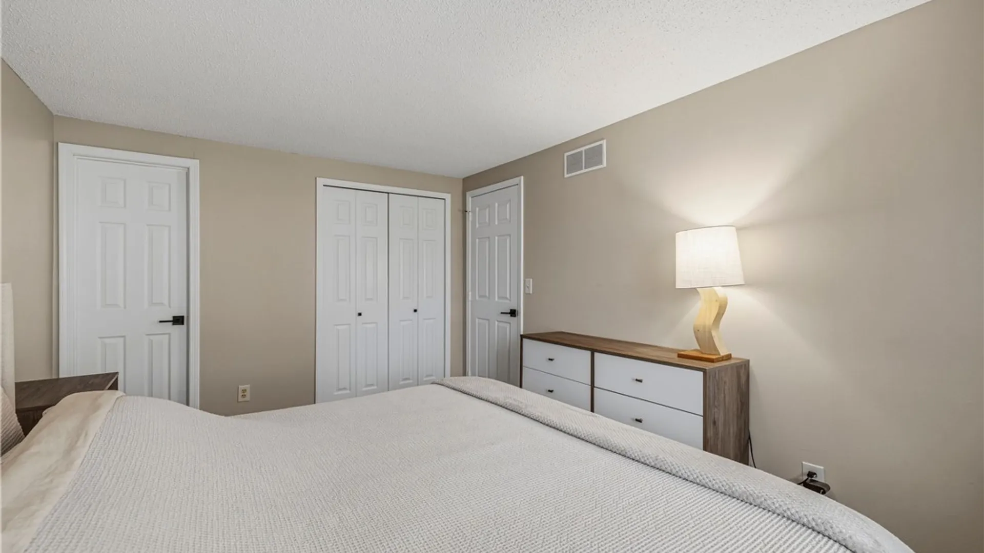 Property at 4613 Chestnut Ridge Road, Amherst, NY 14228 14