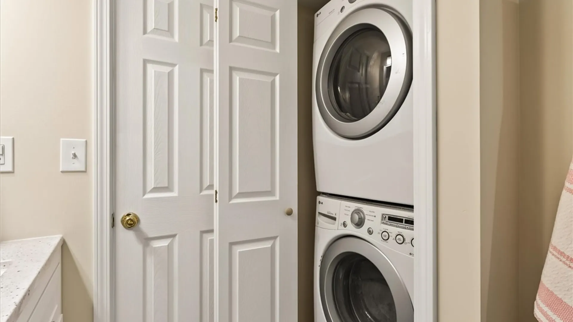 Property at 131 Shadowbrook Drive, Greece, NY 14616 14