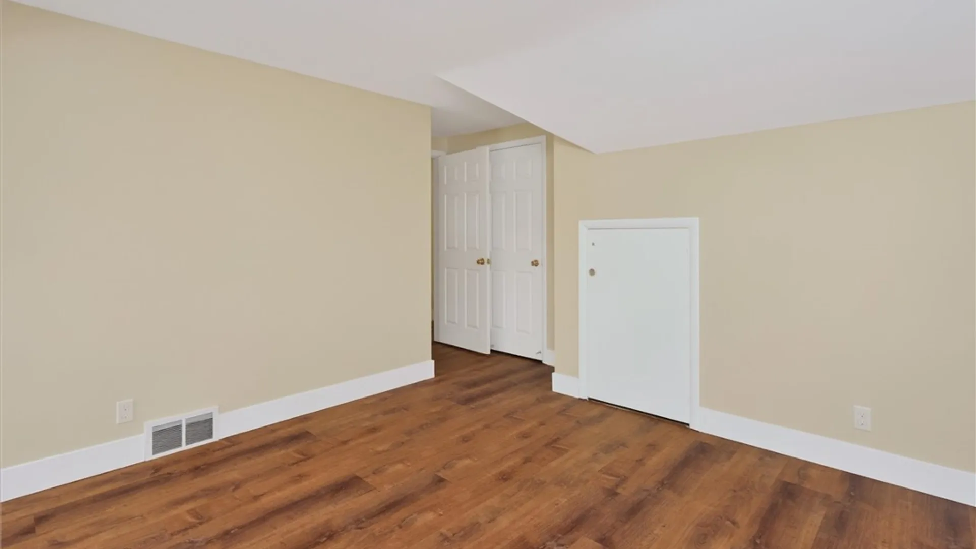 Property at 131 Shadowbrook Drive, Greece, NY 14616 34