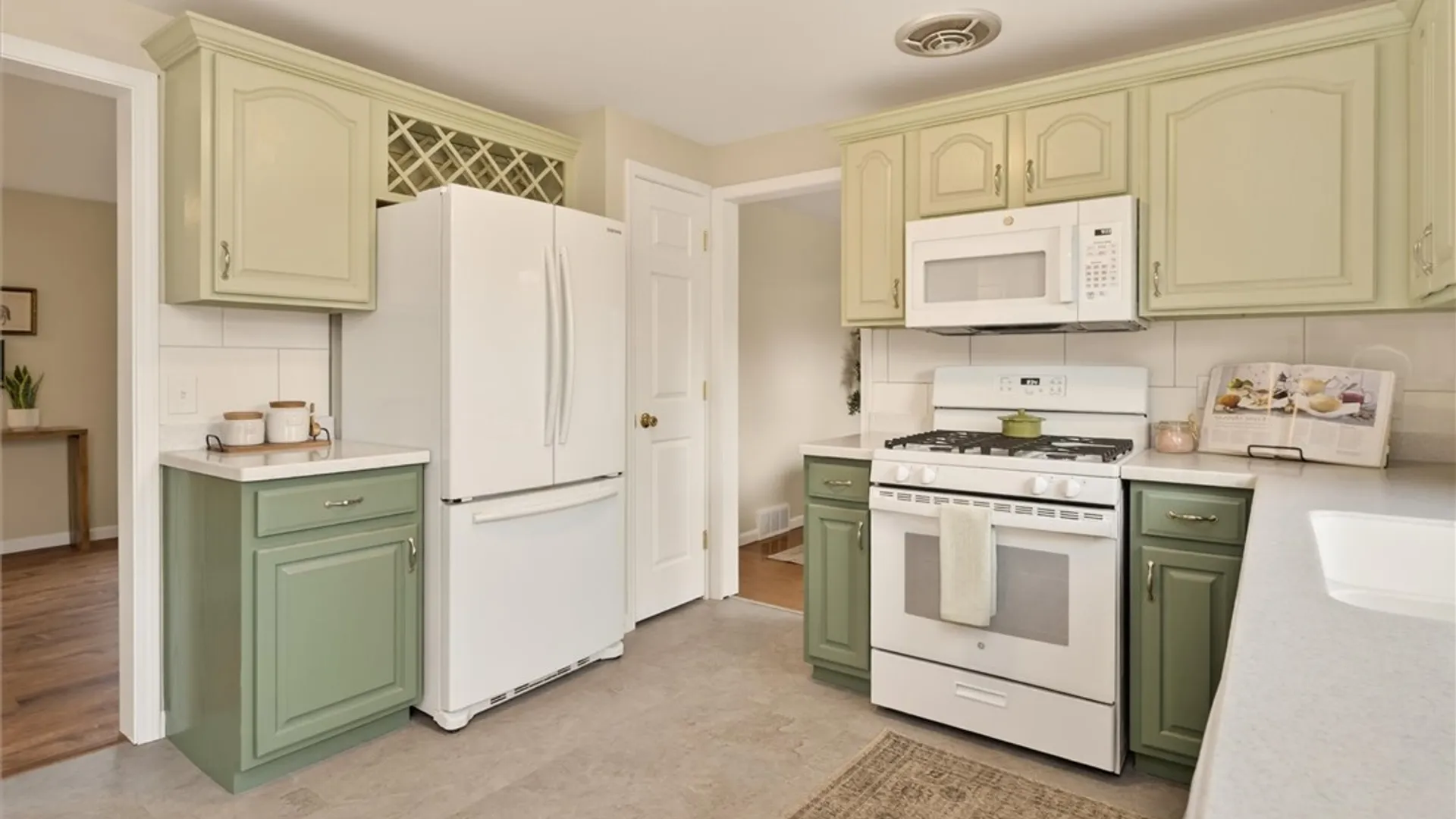 Property at 131 Shadowbrook Drive, Greece, NY 14616 9