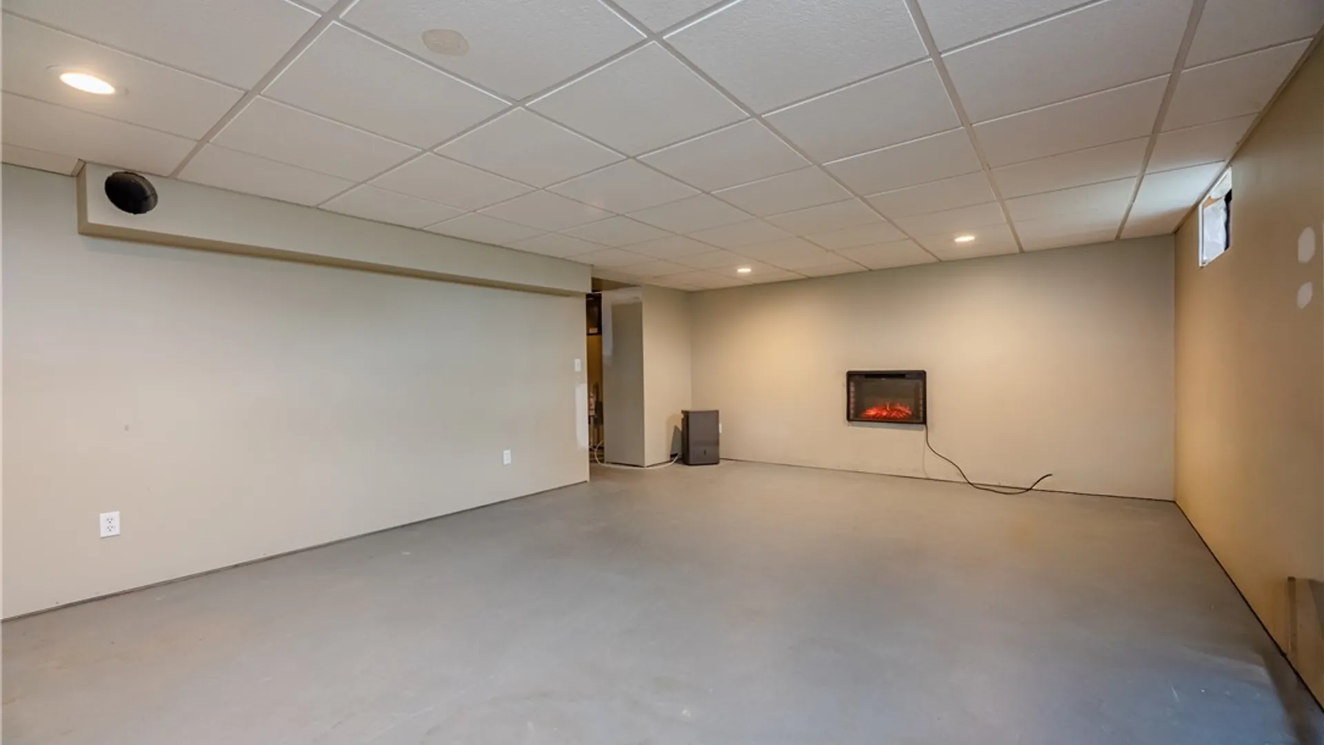 Property at 896 Plank Road, Penfield, NY 14526 41