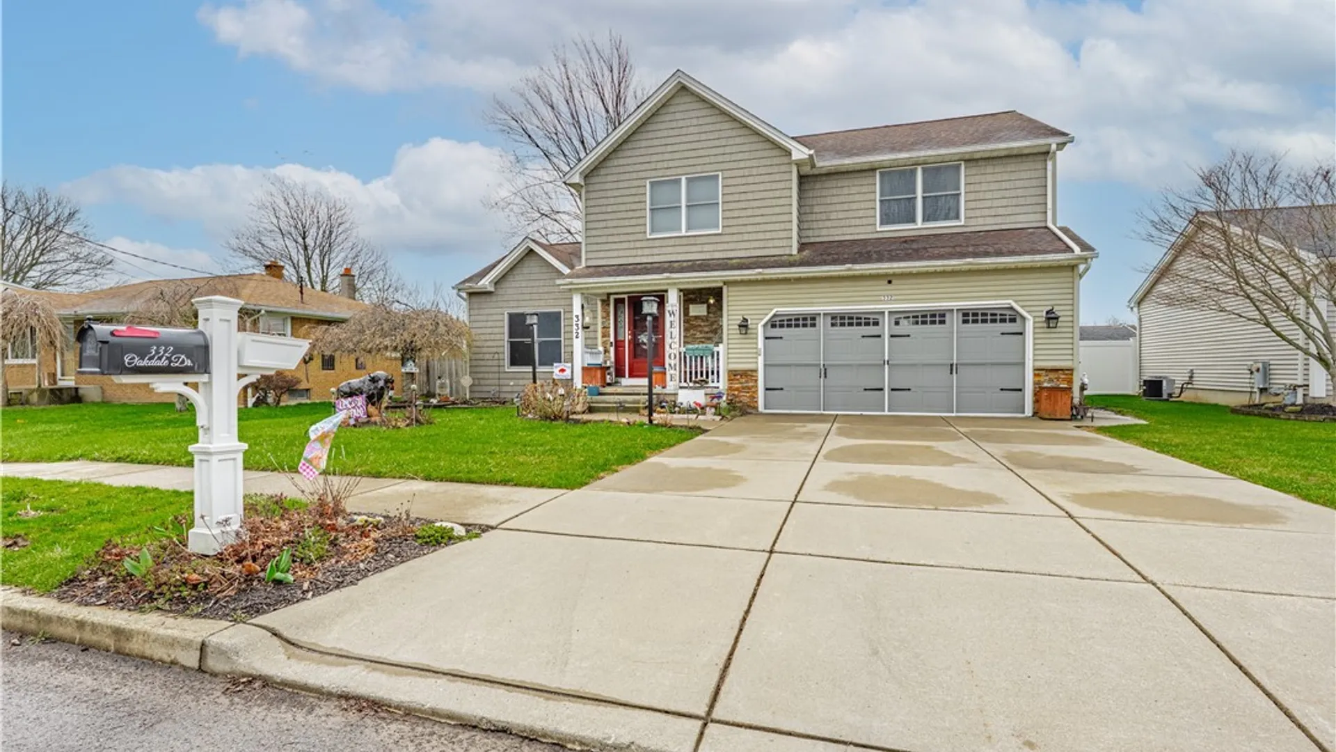 Property at 332 Oakdale Drive, North Tonawanda, NY 14120 3