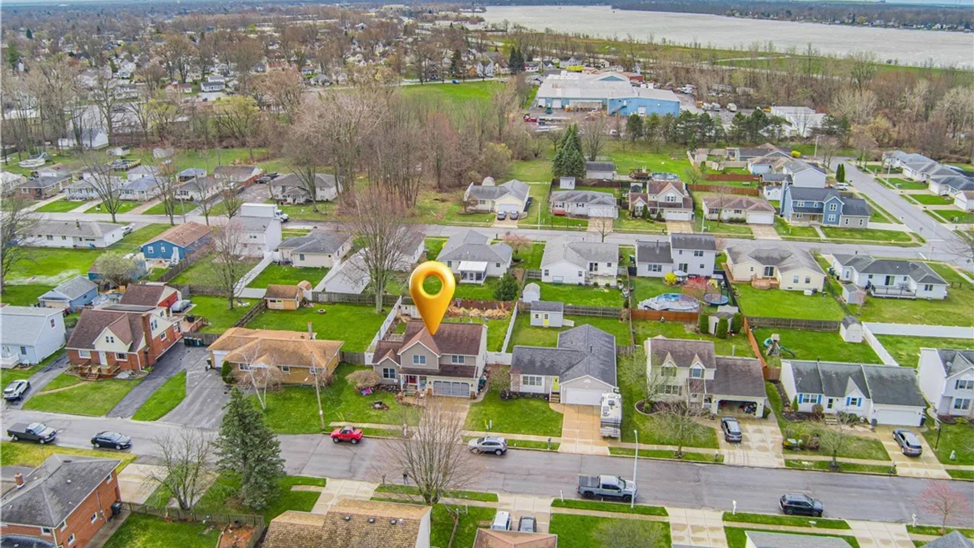 Property at 332 Oakdale Drive, North Tonawanda, NY 14120 46