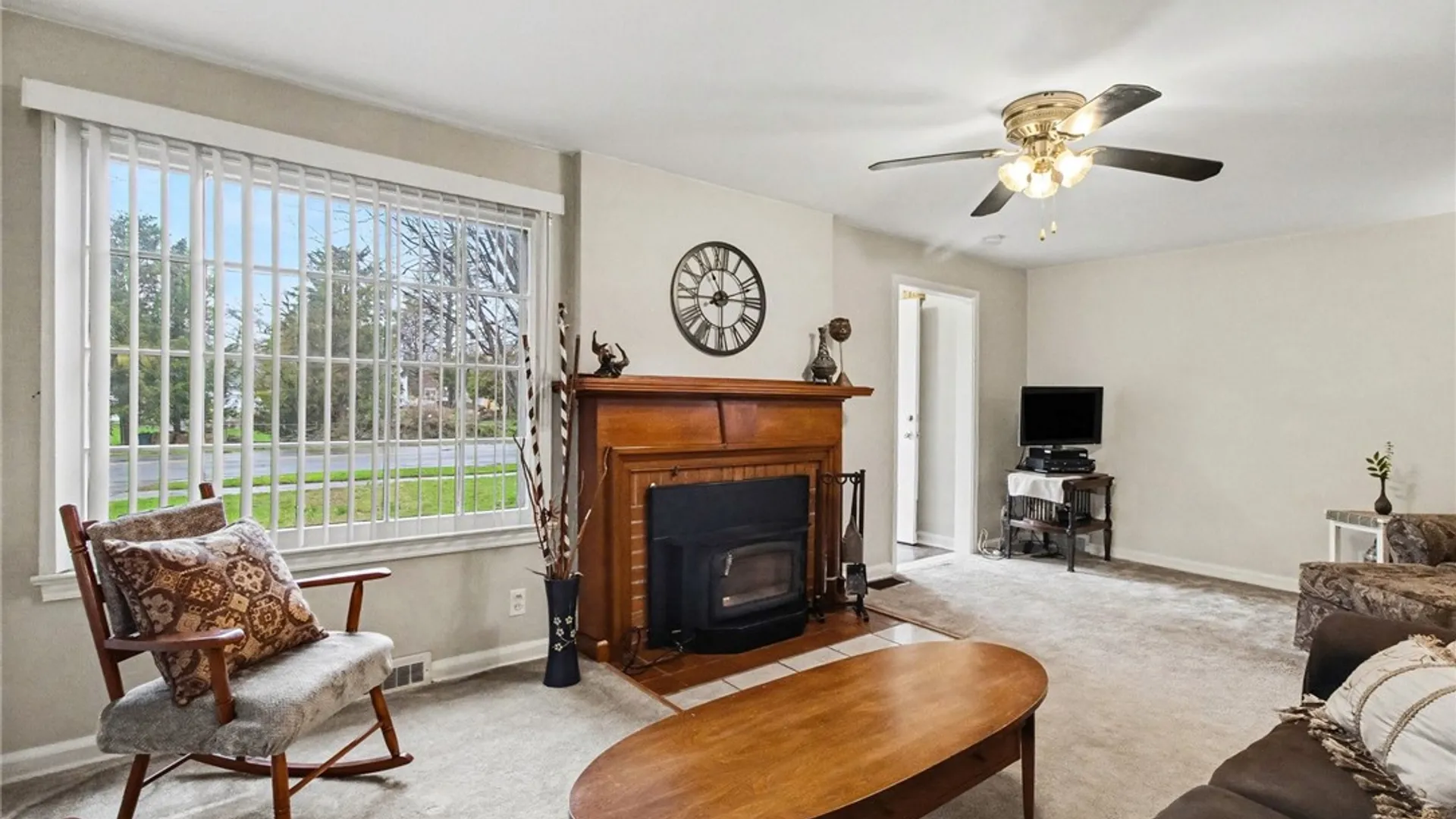 Property at 622 Bonesteel Street, Greece, NY 14616 5