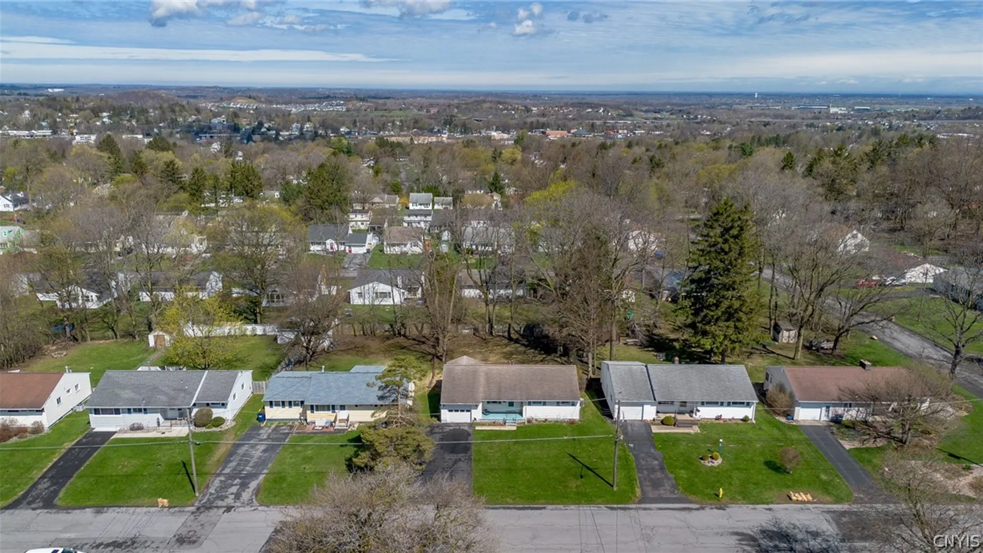 Property at 204 Jane Drive, Camillus, NY 13219 28