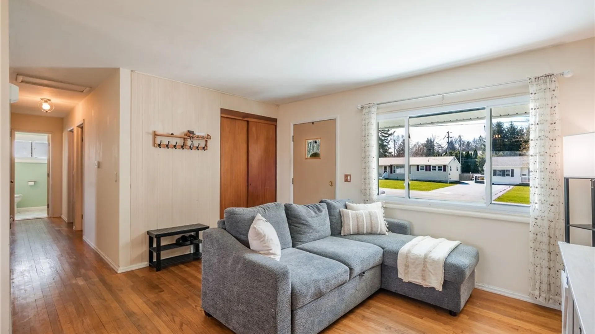 Property at 204 Jane Drive, Camillus, NY 13219 4