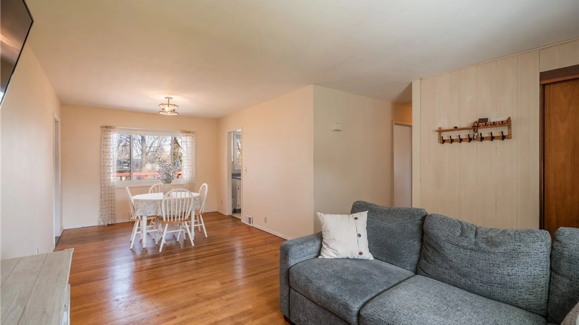 Property at 204 Jane Drive, Camillus, NY 13219 5