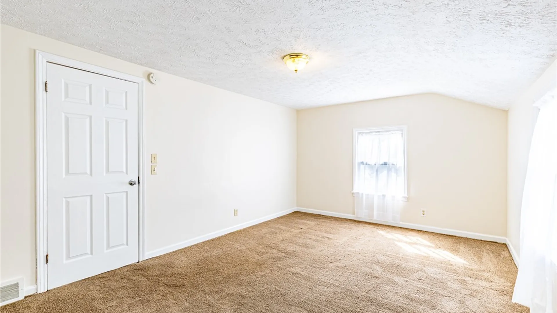 Property at 613 Augustine Street, Rochester, NY 14613 34