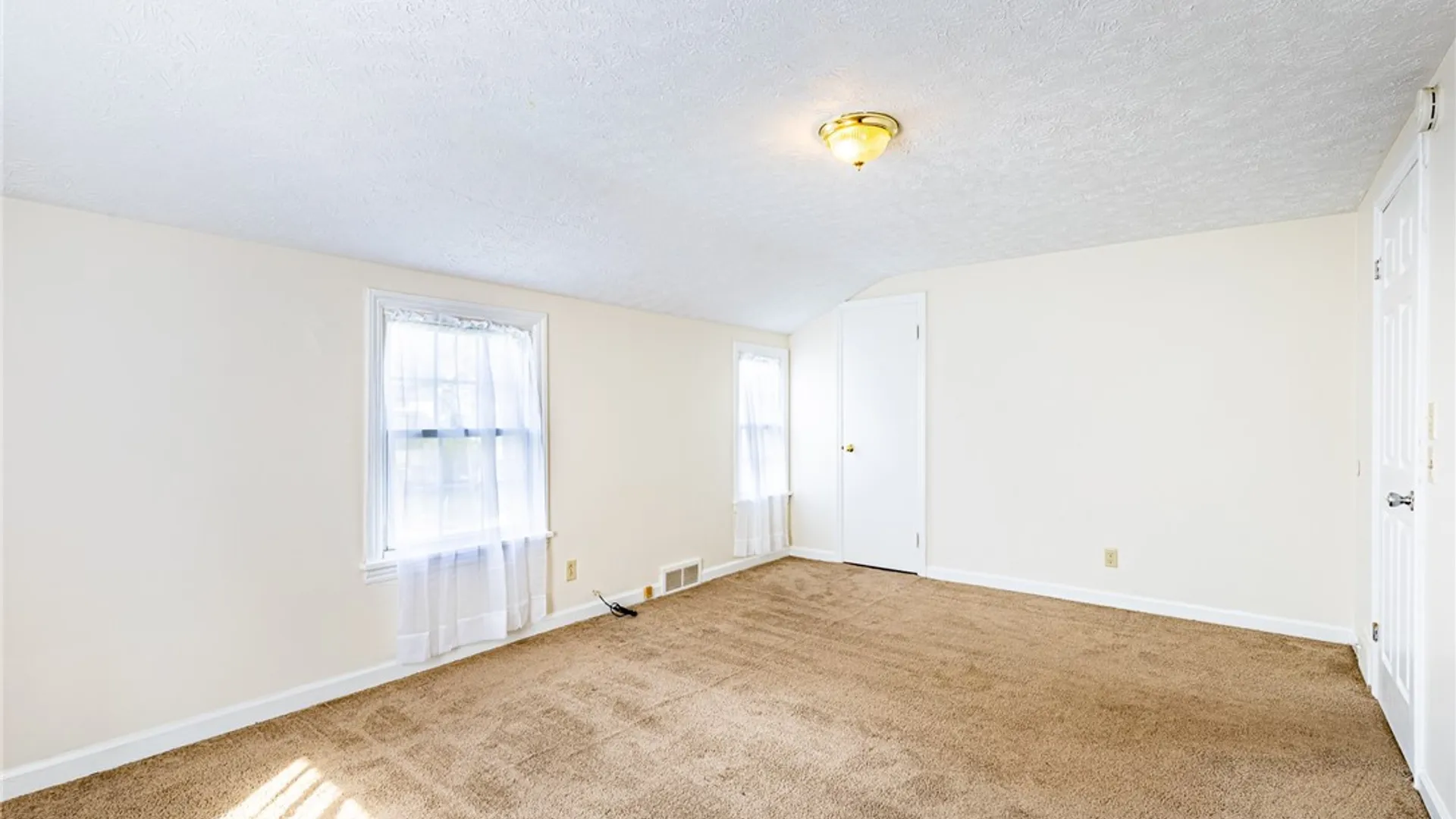 Property at 613 Augustine Street, Rochester, NY 14613 36