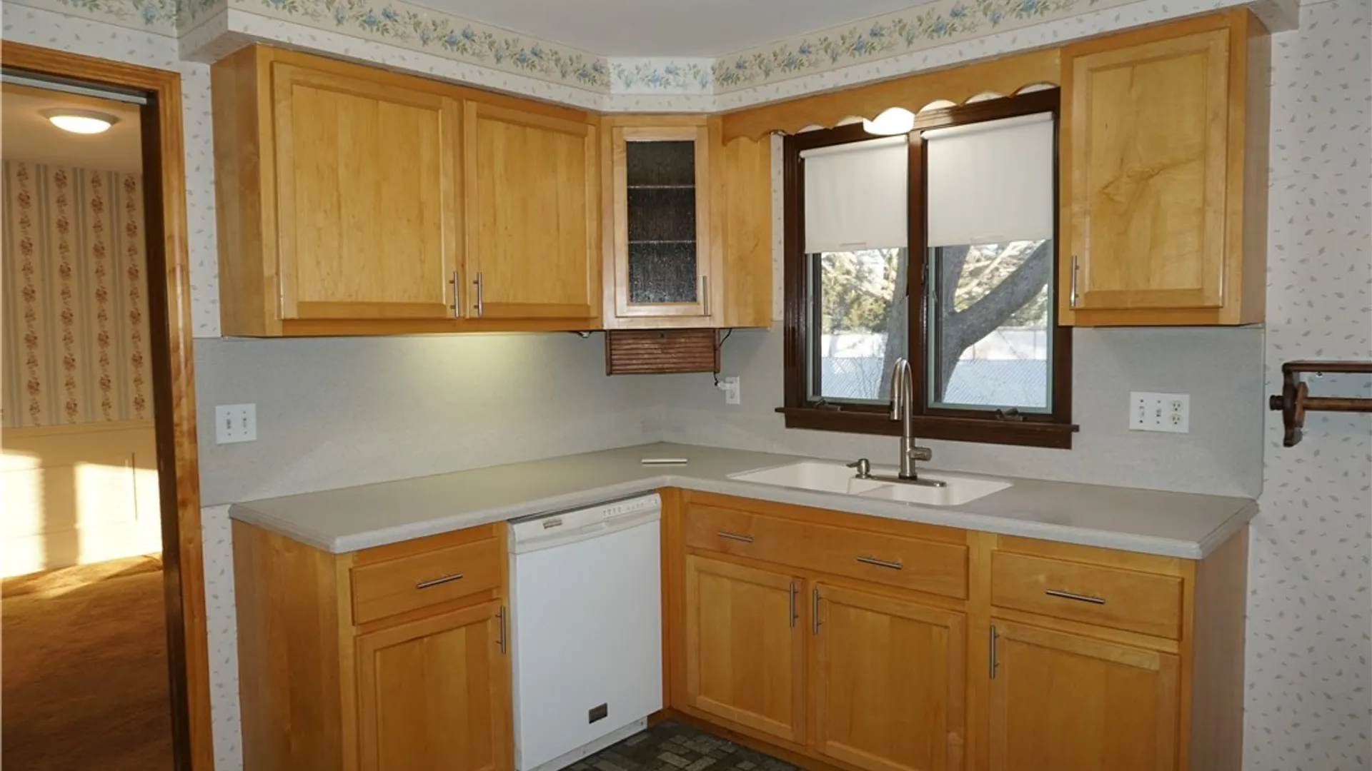 Property at 5525 Topsfield Ln, Clay, NY 13041 12