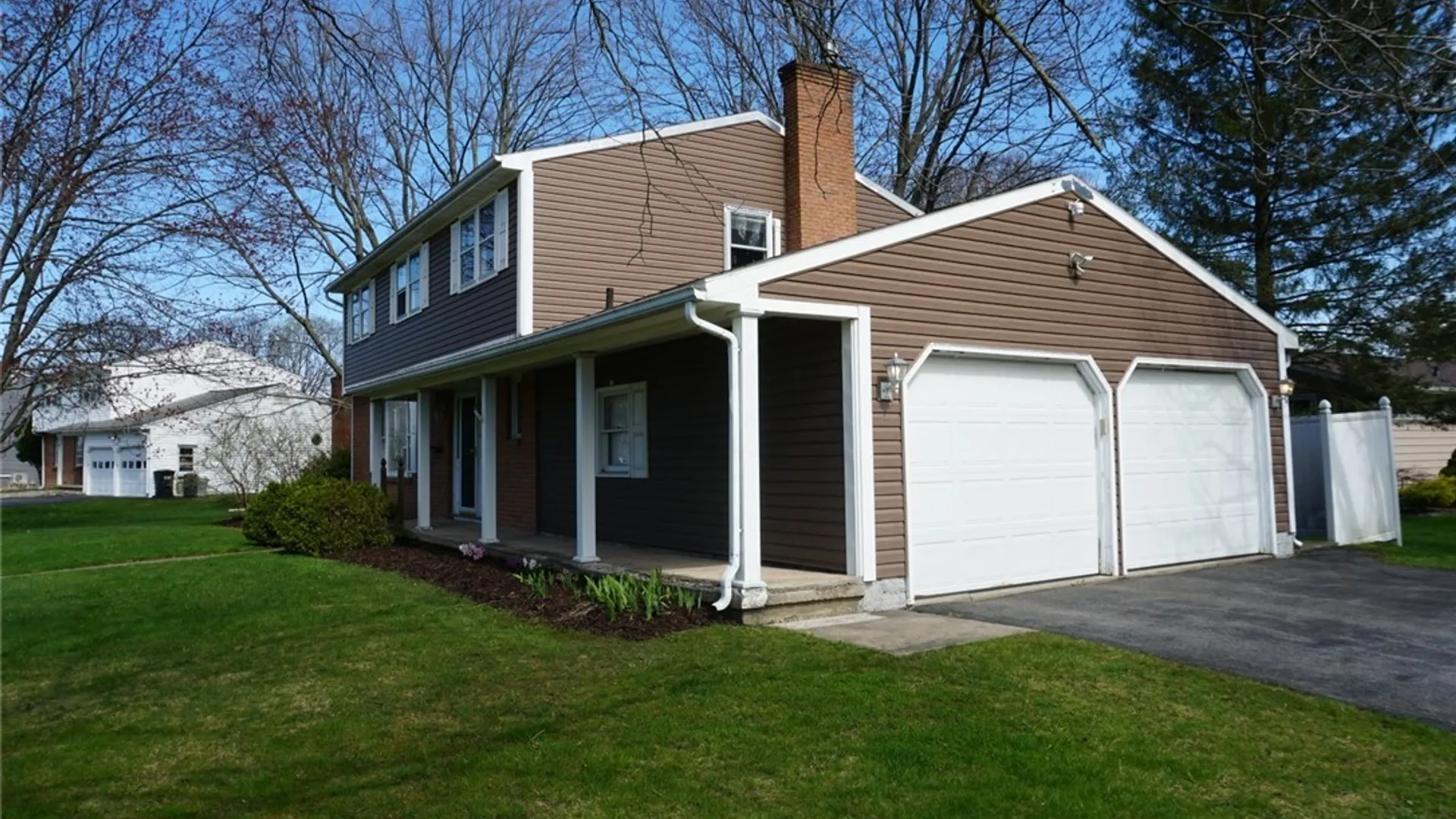 Property at 5525 Topsfield Ln, Clay, NY 13041 2